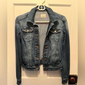 Mango Cropped Jean Jacket.Size XS. Great Condition!